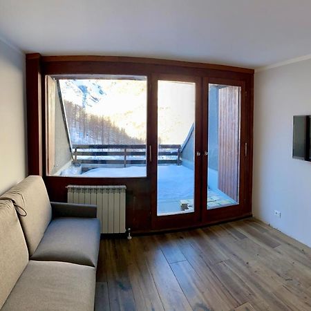 Cervinia Ski In Ski Out - Family Studio Брей-Червиния Экстерьер фото