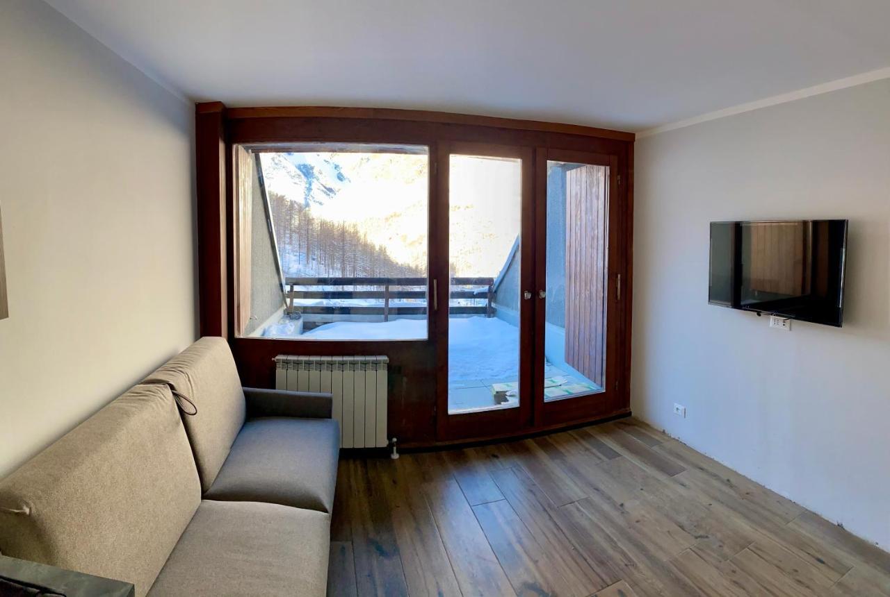 Cervinia Ski In Ski Out - Family Studio Брей-Червиния Экстерьер фото