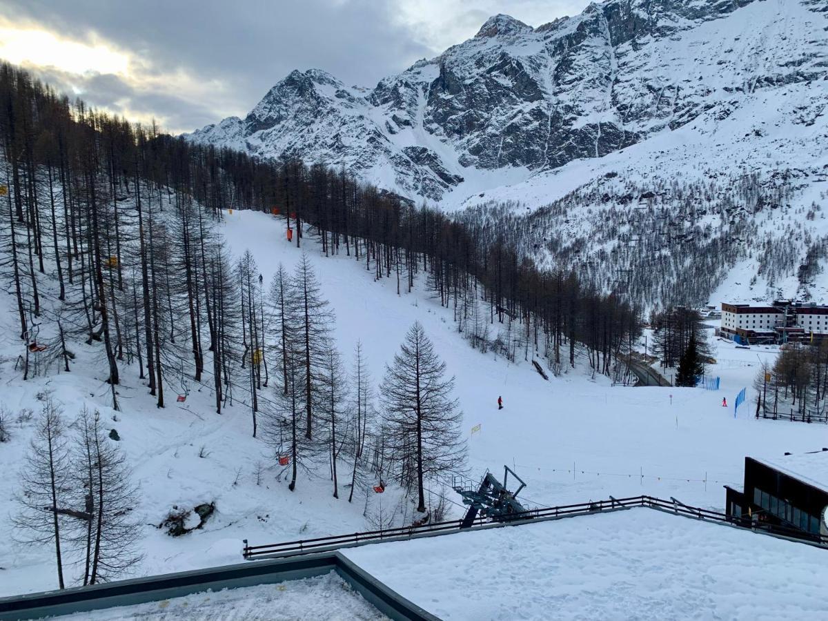 Cervinia Ski In Ski Out - Family Studio Брей-Червиния Экстерьер фото